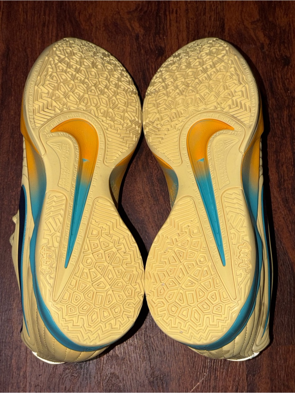Nike size 16 - Picture 13 of 13